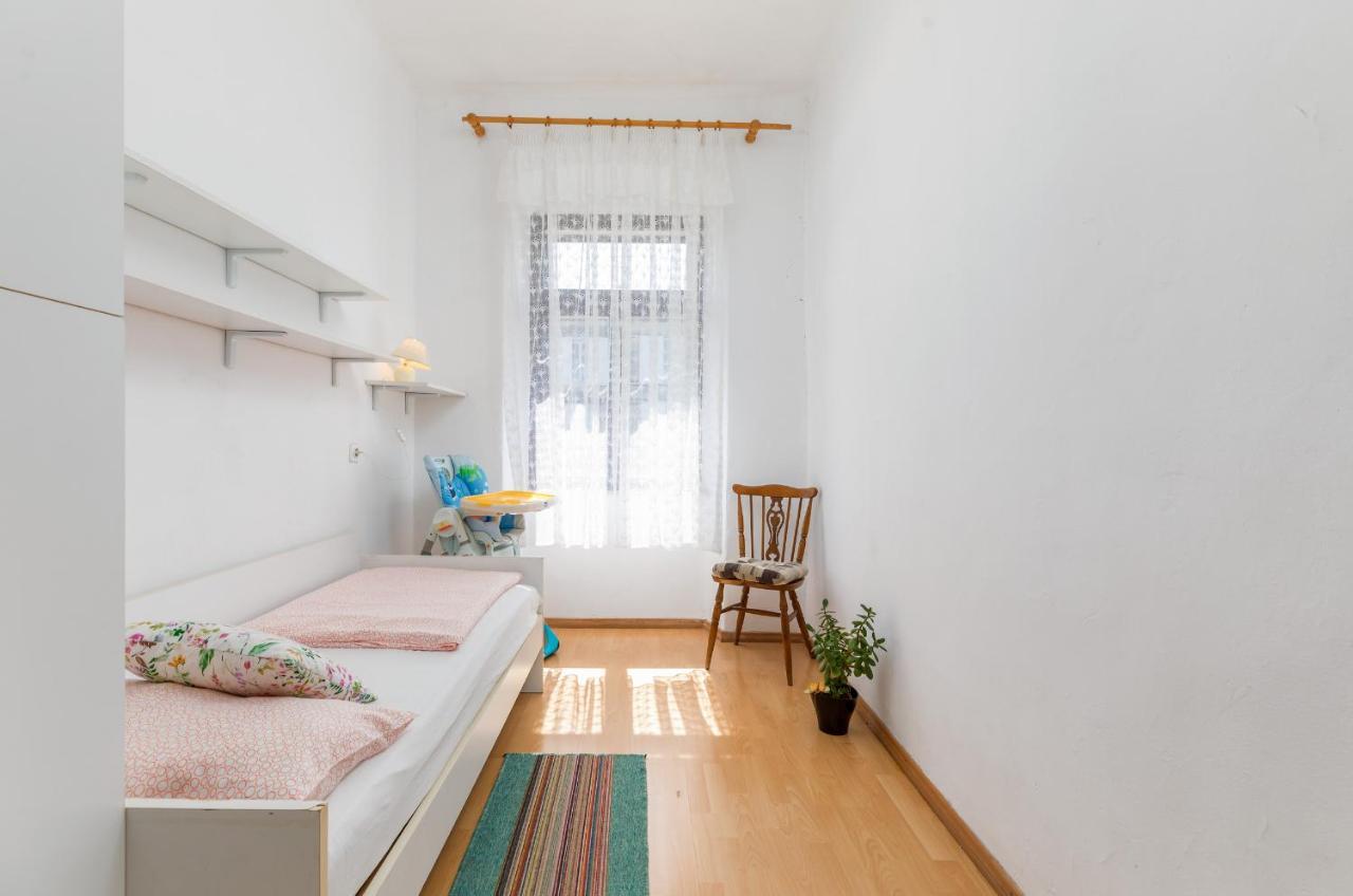 Apartment Ana Fažana エクステリア 写真