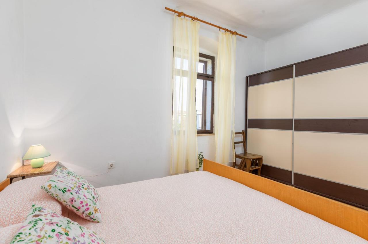 Apartment Ana Fažana エクステリア 写真