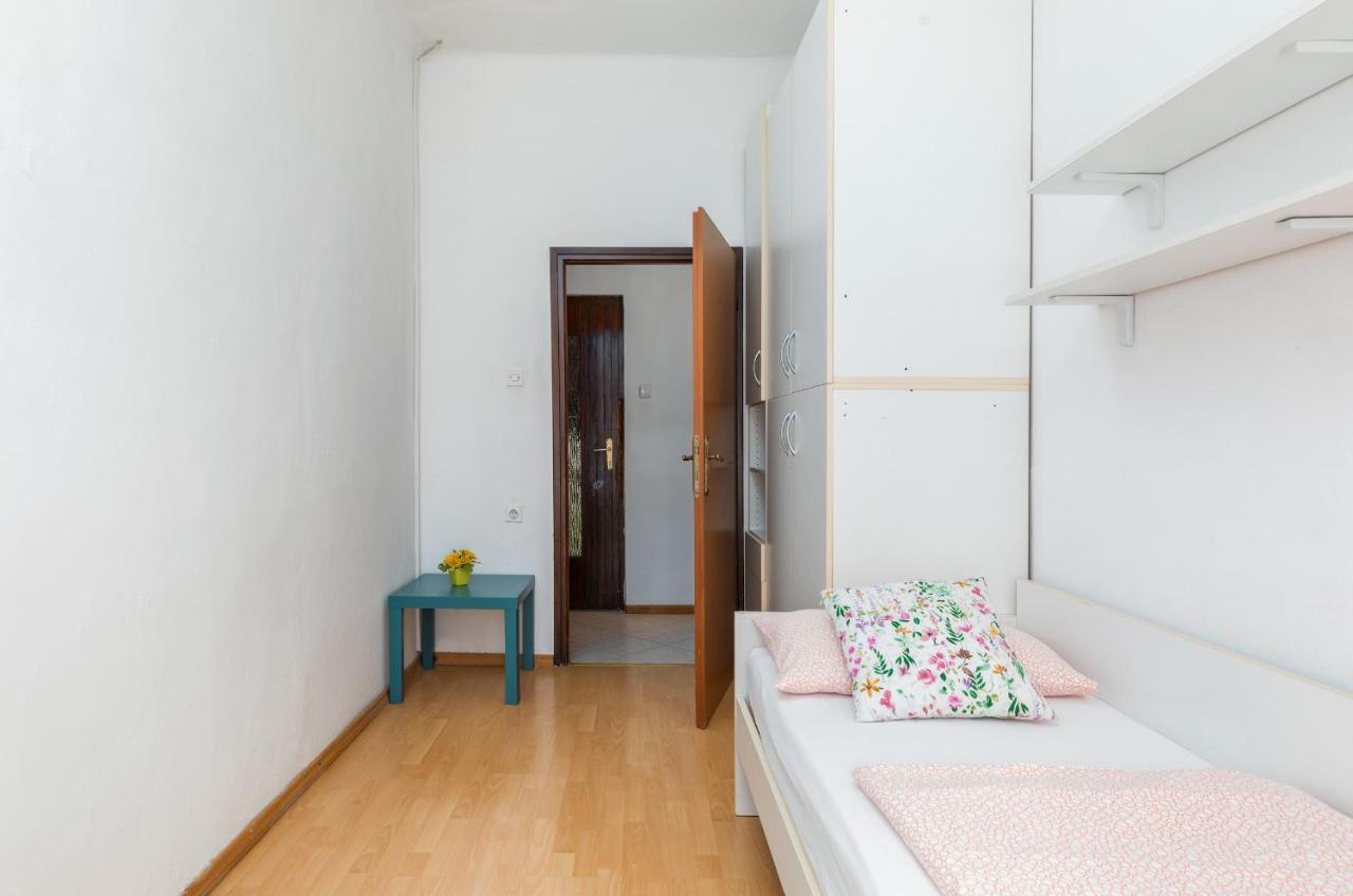 Apartment Ana Fažana エクステリア 写真