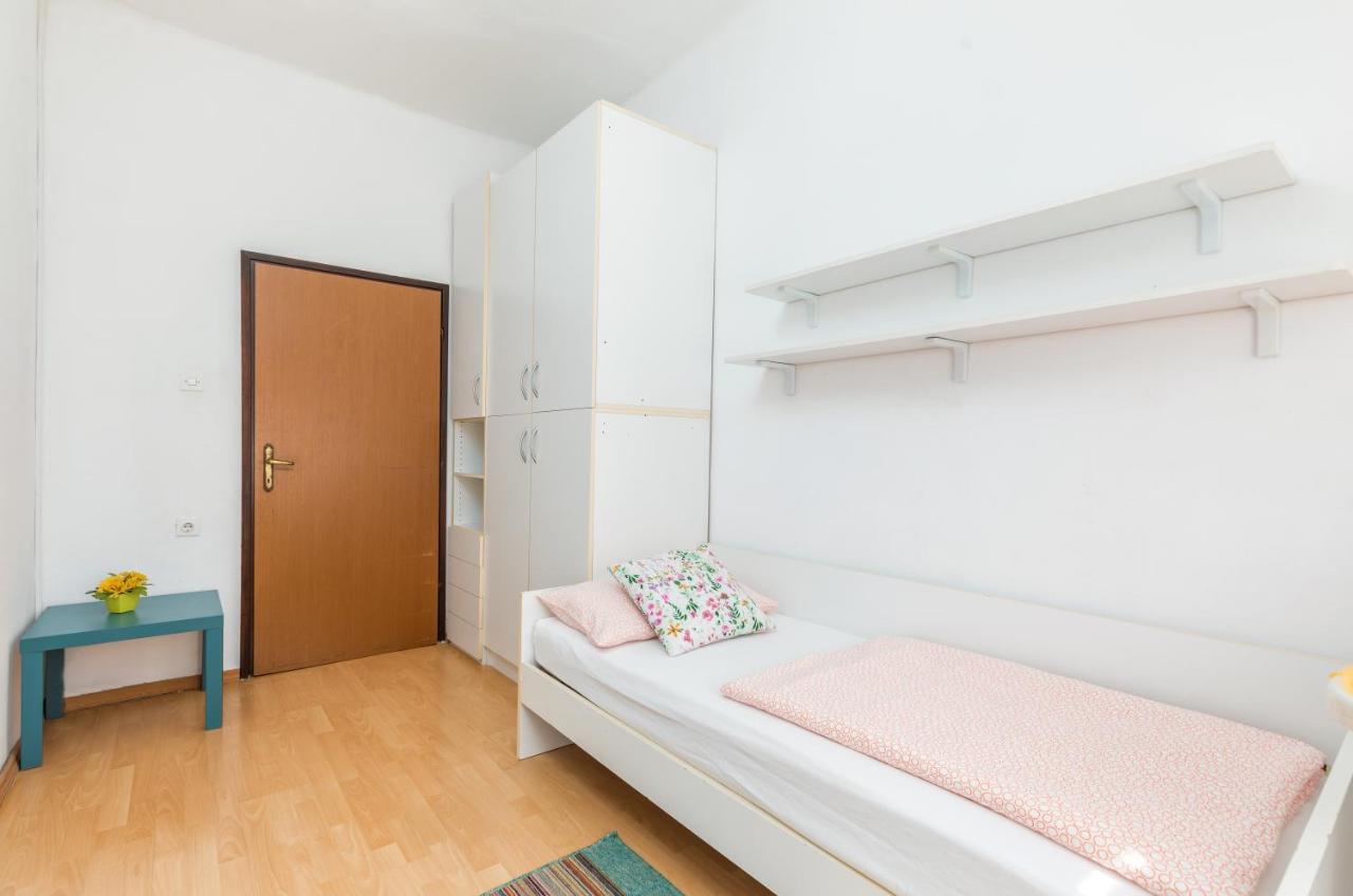 Apartment Ana Fažana エクステリア 写真